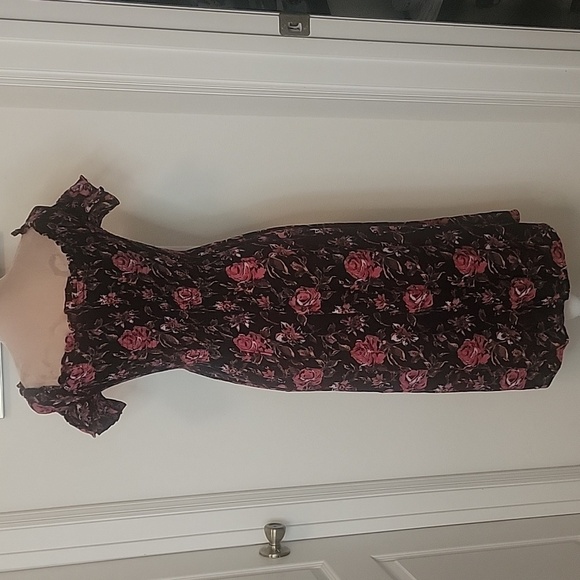 Kimchi Blue (Urban Outfitters) Smocked Floral Midi Dress, Size S, EUC! - Picture 5 of 10